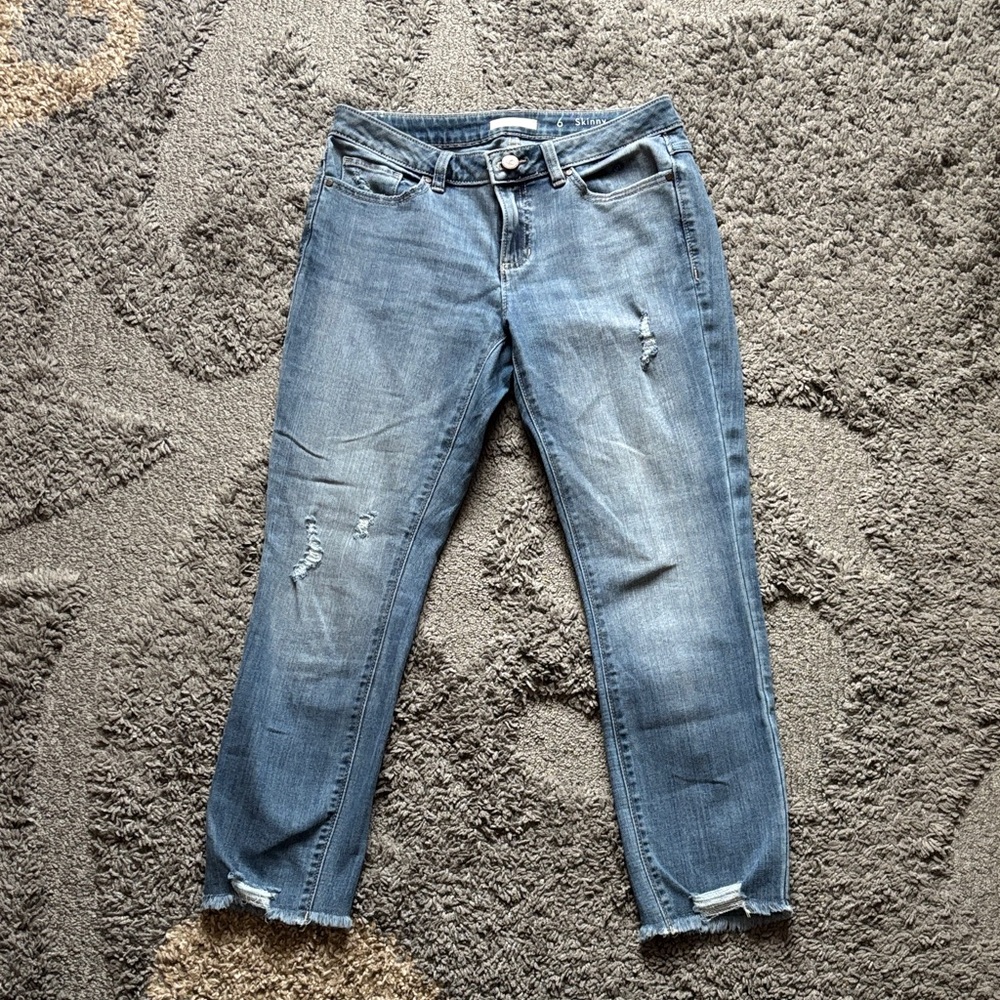 LC Lauren Conrad Medium Wash Distressed Ankle Jeans